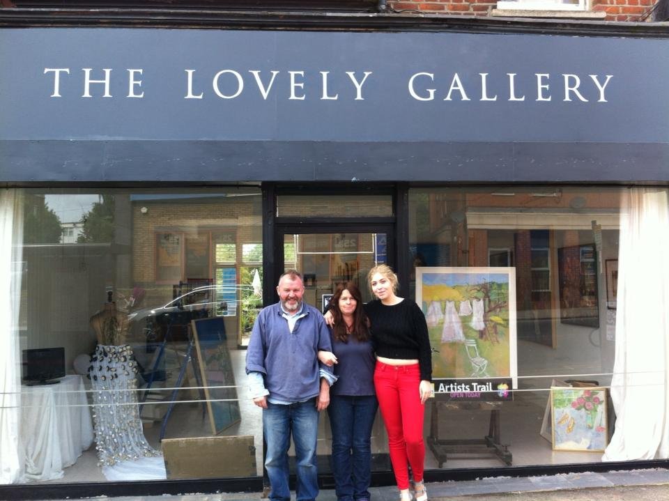London Shop Art  Gallery , Shop signs painted Traditionally signwriting near us, NGS signage signs.