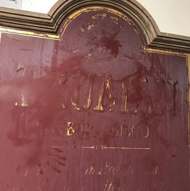 NGS Painted House numbers names Traditional sign writers of London NGS Dulwich Margate Chelsea signwriters