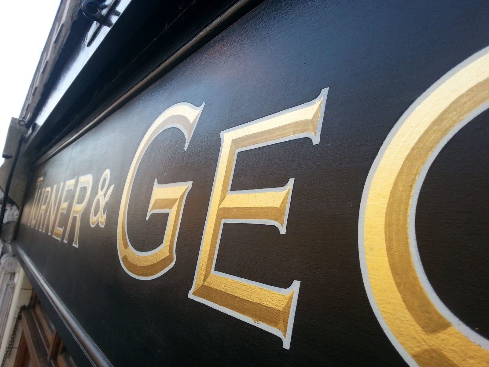 Traditional sign writers of London NGS Dulwich Margate Chelsea signwriters