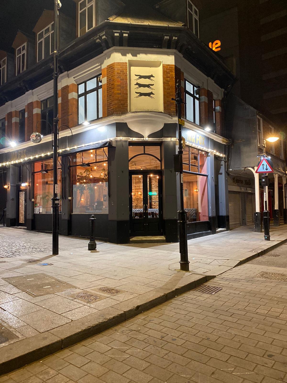 NGS Painted House numbers names Traditional sign writers of London NGS Dulwich Margate Chelsea signwriters