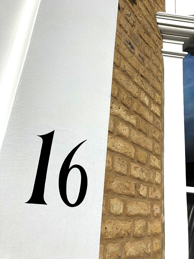 NGS Painted House numbers names Traditional sign writers of London NGS Dulwich Margate Chelsea signwriters