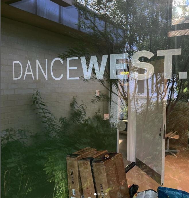 NGS Painted House numbers names Traditional sign writers of London NGS Dulwich Margate Chelsea signwriters