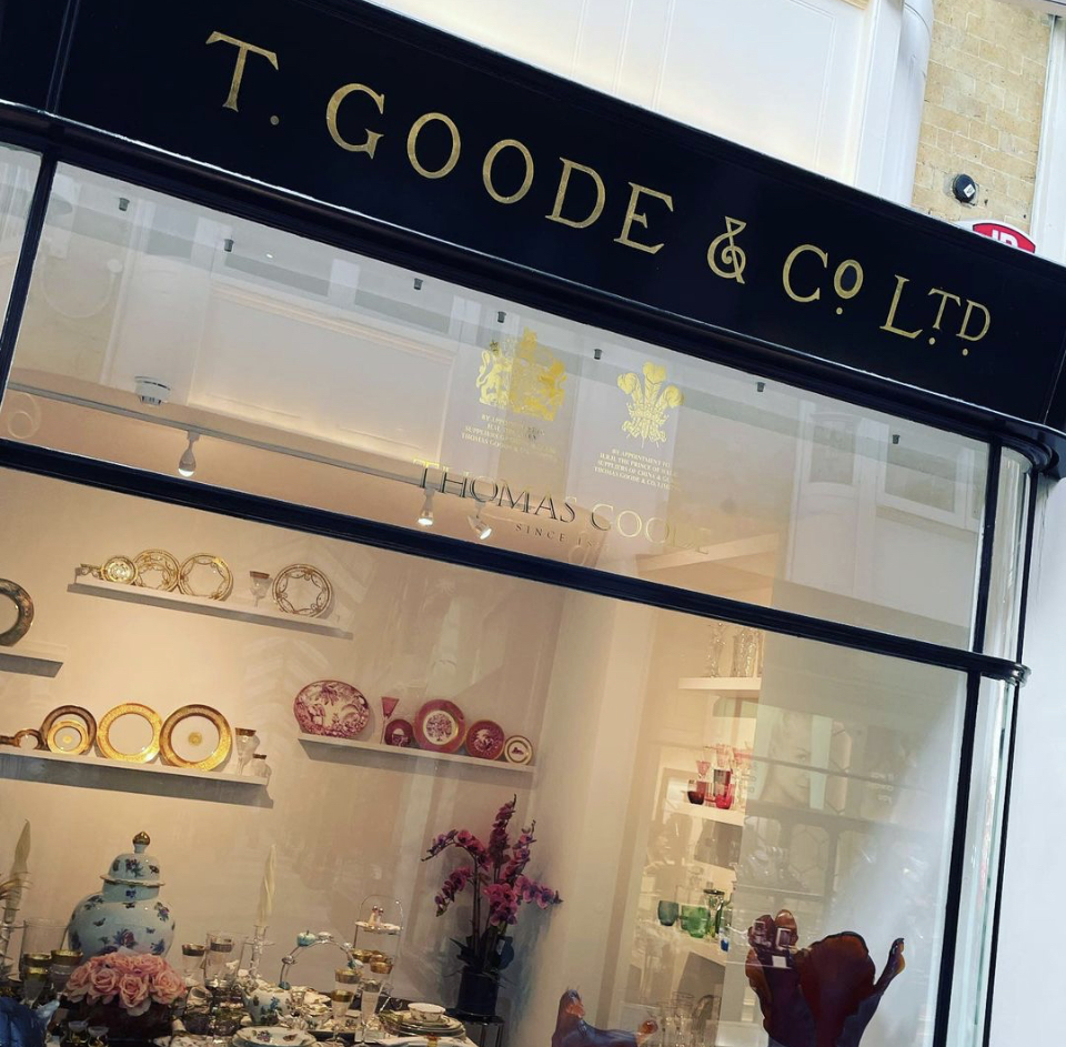 Typographic art & hand lettering | Font designer NGS Illustrations, Murals Sign writing Gilding NGS Painted House numbers names Traditional sign writers of London NGS Dulwich Margate Chelsea signwriters