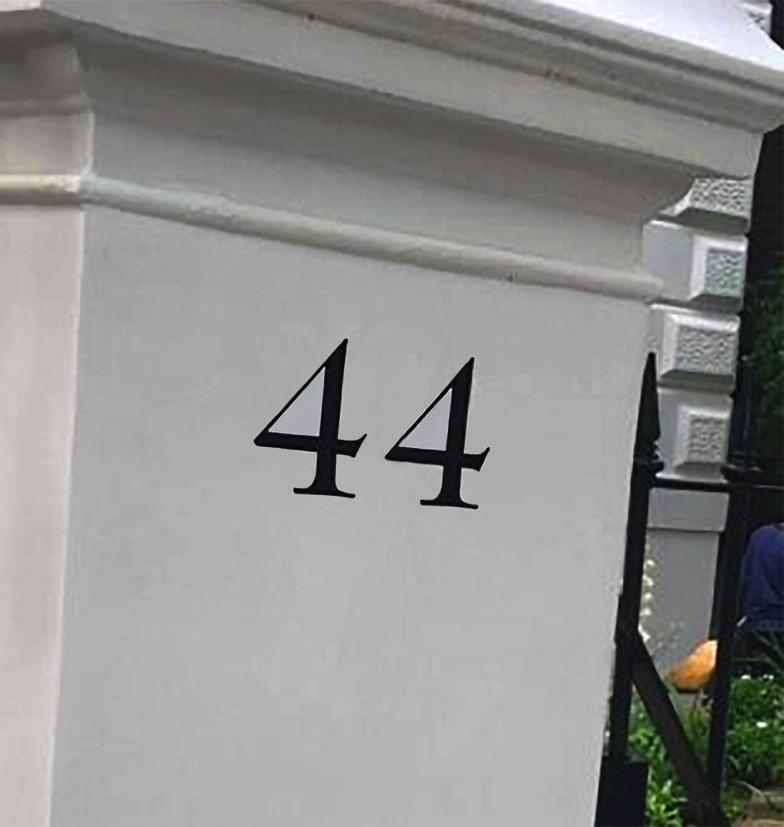 Gate post number 44, Sign Writing by NGS Signwriters of London