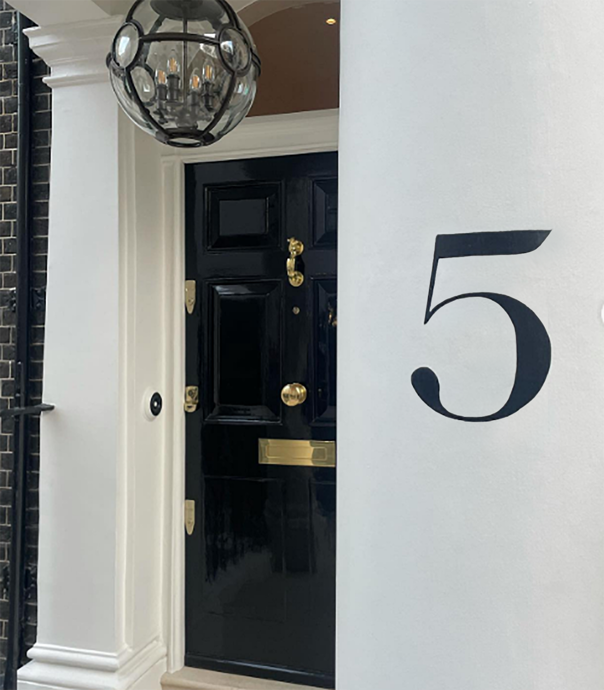 Traditional Sign Writer, NGS London. Column numbers NGS London Bodoni