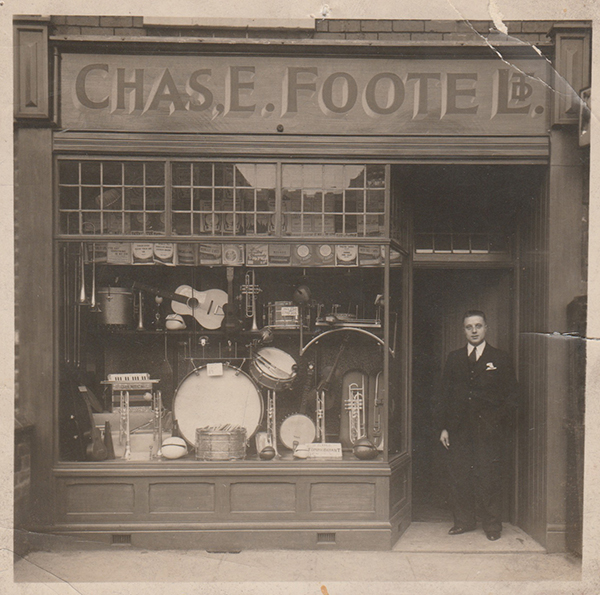 Reverse glass gilding London STORE FOOTES