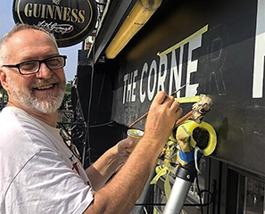 Gold House Numbers London Sign Writer Nick Garrett Seraina Baumgartner NGS