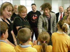 Jagger Darftford Grammar School signage NGS Nick London Signawriter