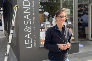 SIGNWRITING CHISWICK HIGH STREET NGS SIGNS