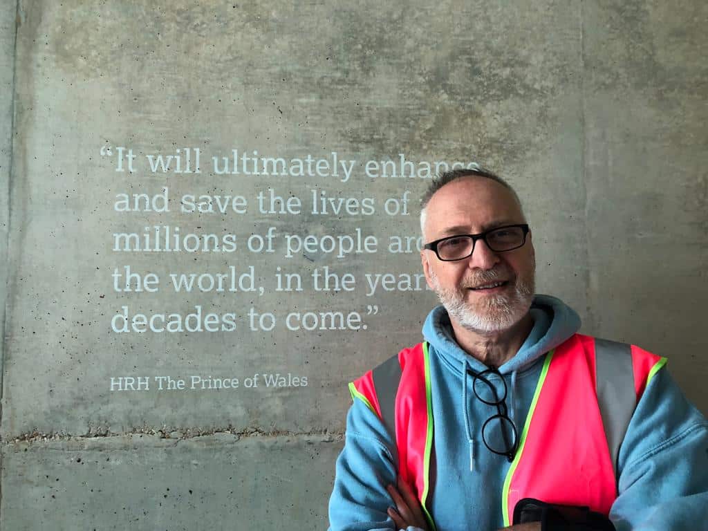 NICK GARRETT OF NGS hand Painted SIGNS & Signwriting