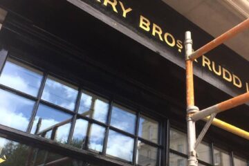 Berry-bros-Rudd-NGS-glass-gilded-window