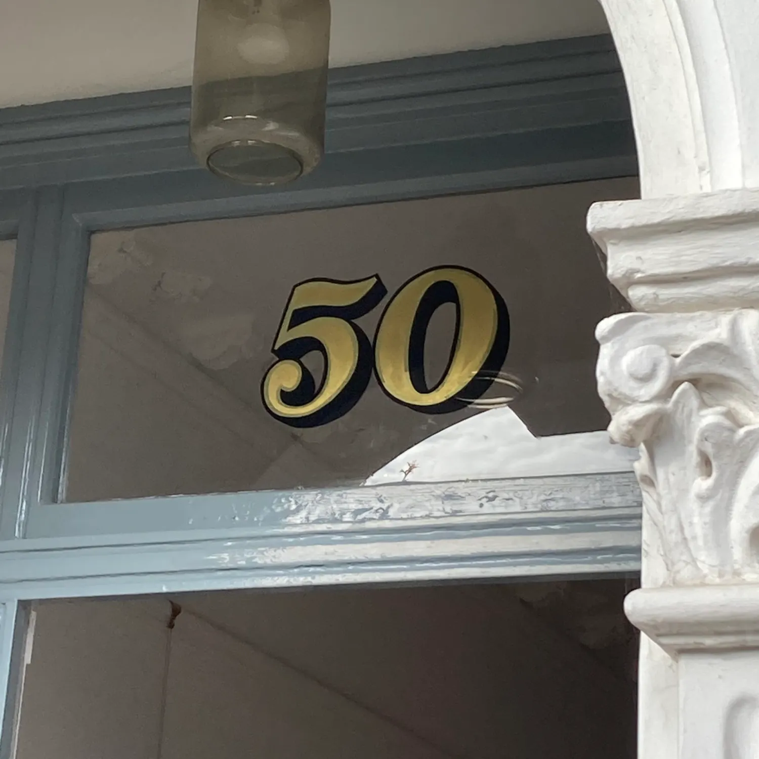 Traditional sign writer,, Nick Garrett Traditional House Number 50 in 2-tone Gold Sign Writer London UK