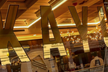 KAYU Gold leaf glass Mayfair NGS Seraina NGS Glass gilding Traditional Sign Writer NGS London. Marylebone, Mayfair, Soho,