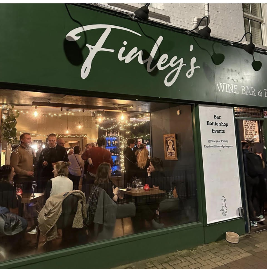 Traditional sign writer Wine Bar cafe bistro painted signs by NGS. Finley's of Putney