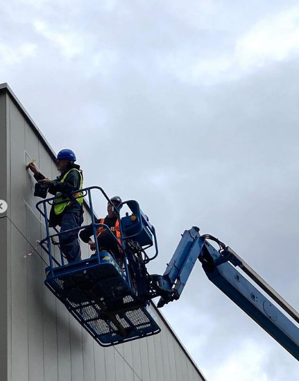 Mewp sign painting high level specialists NGS London