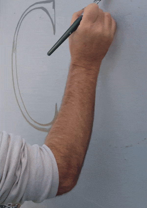 Video NGS signwriting Roman O lettering painting