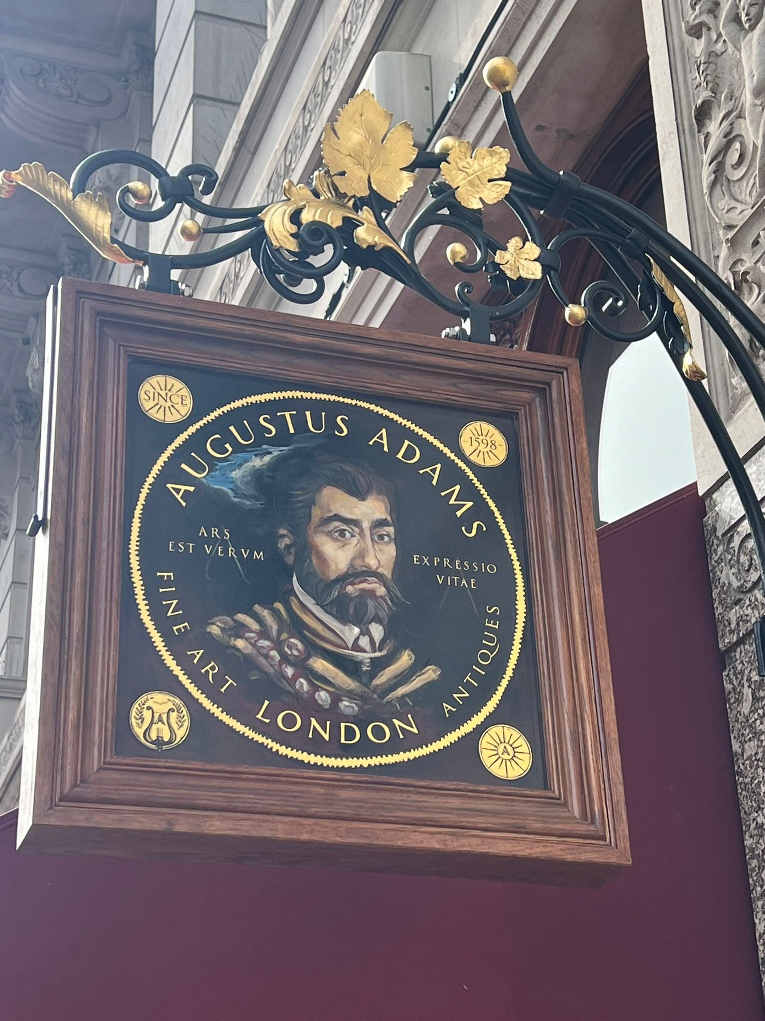 Gold leaf Gilding shop Traditional sign writing Hand Painted Vic House numbering.