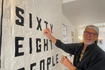 START UP SIGN PAINTERS, NGS BEST SIGN WRITERS IN LONDON NEAR US. SIXTY EIGHT PEOPLE.