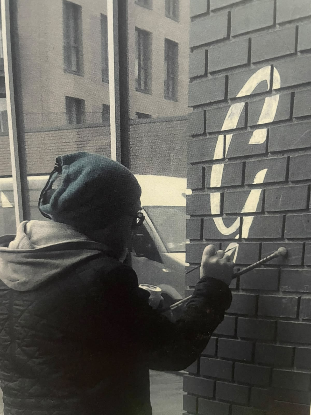Nick Garrett Signs London Signwriter lettering artist