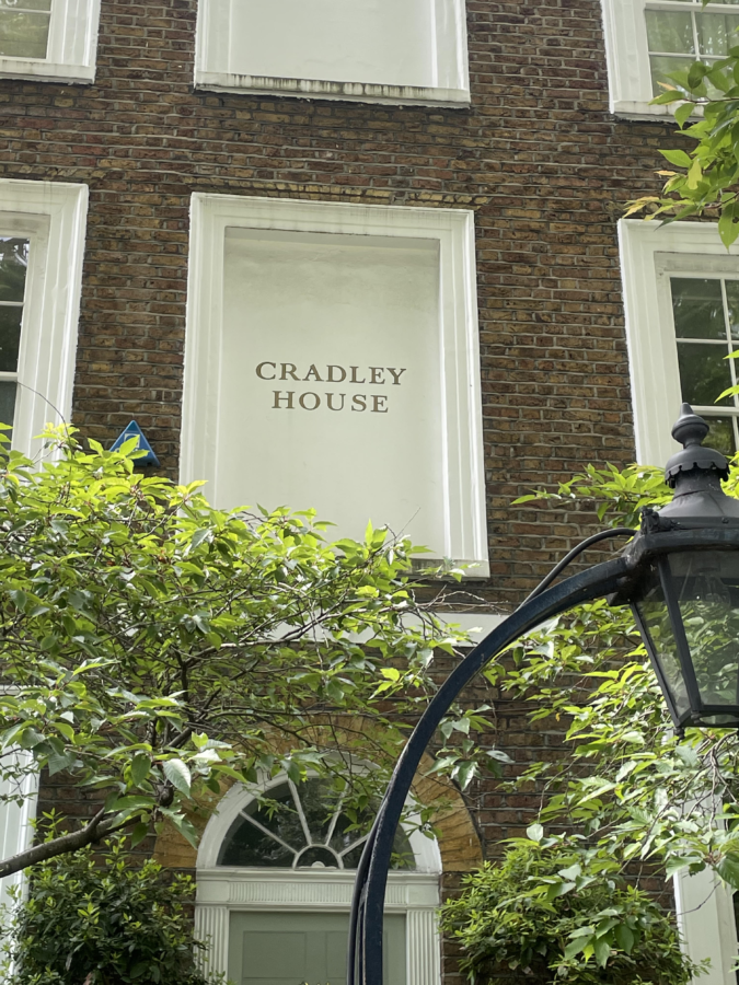 Cradley House. Title lettering, Restoration of Vintage sign lettering, Sign writers London NGS Traditional Signs of London NGS, Hand painted Signage, Restoration Sign Writing, NGS Signwriters London