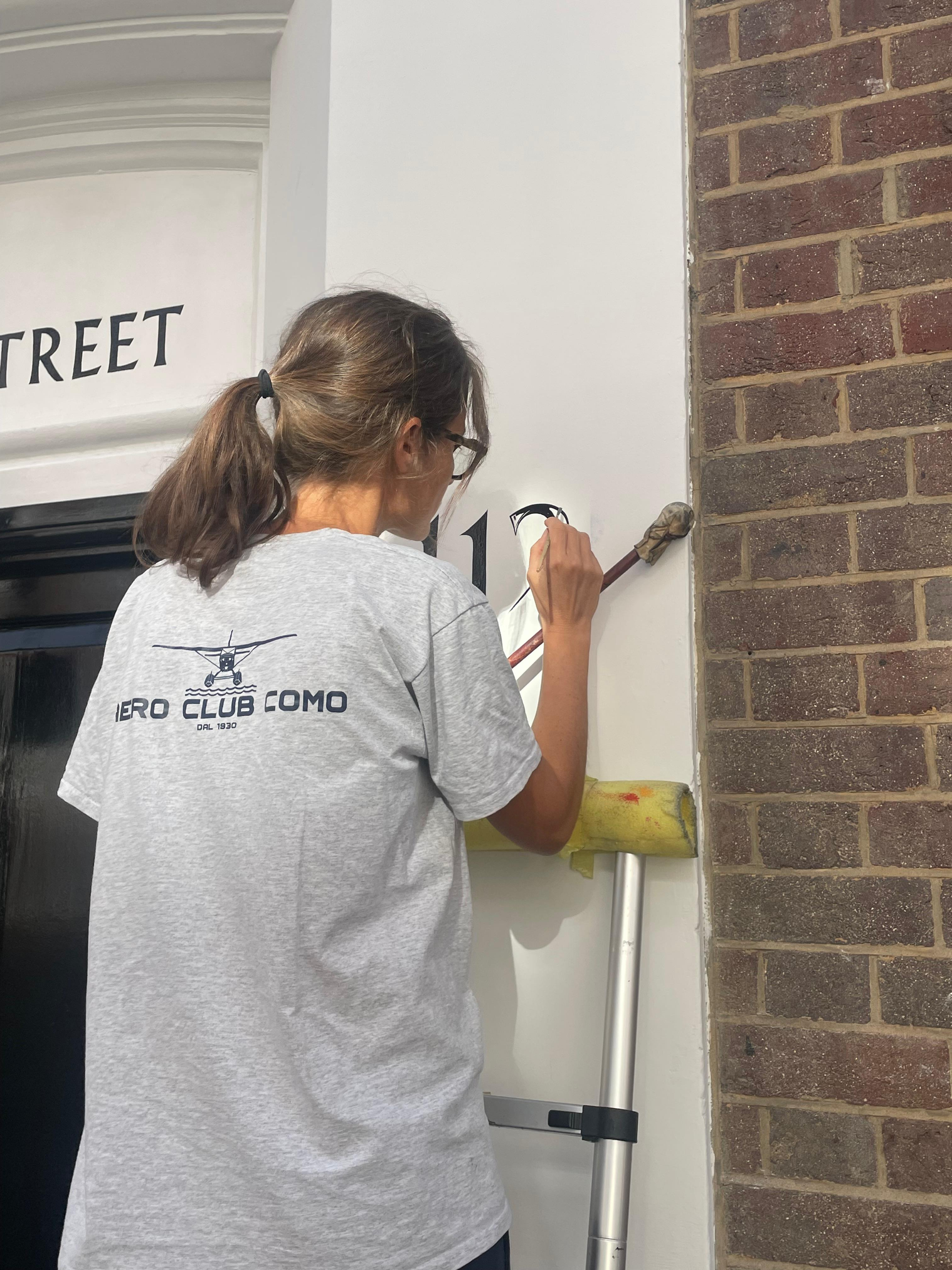 Seraina Signs London Signwriter Woman lettering artist