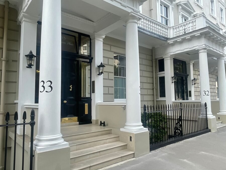 Vintage retro hand painted House Numbers, Notting hill signpainter, t house column, Pillar, number sign writing