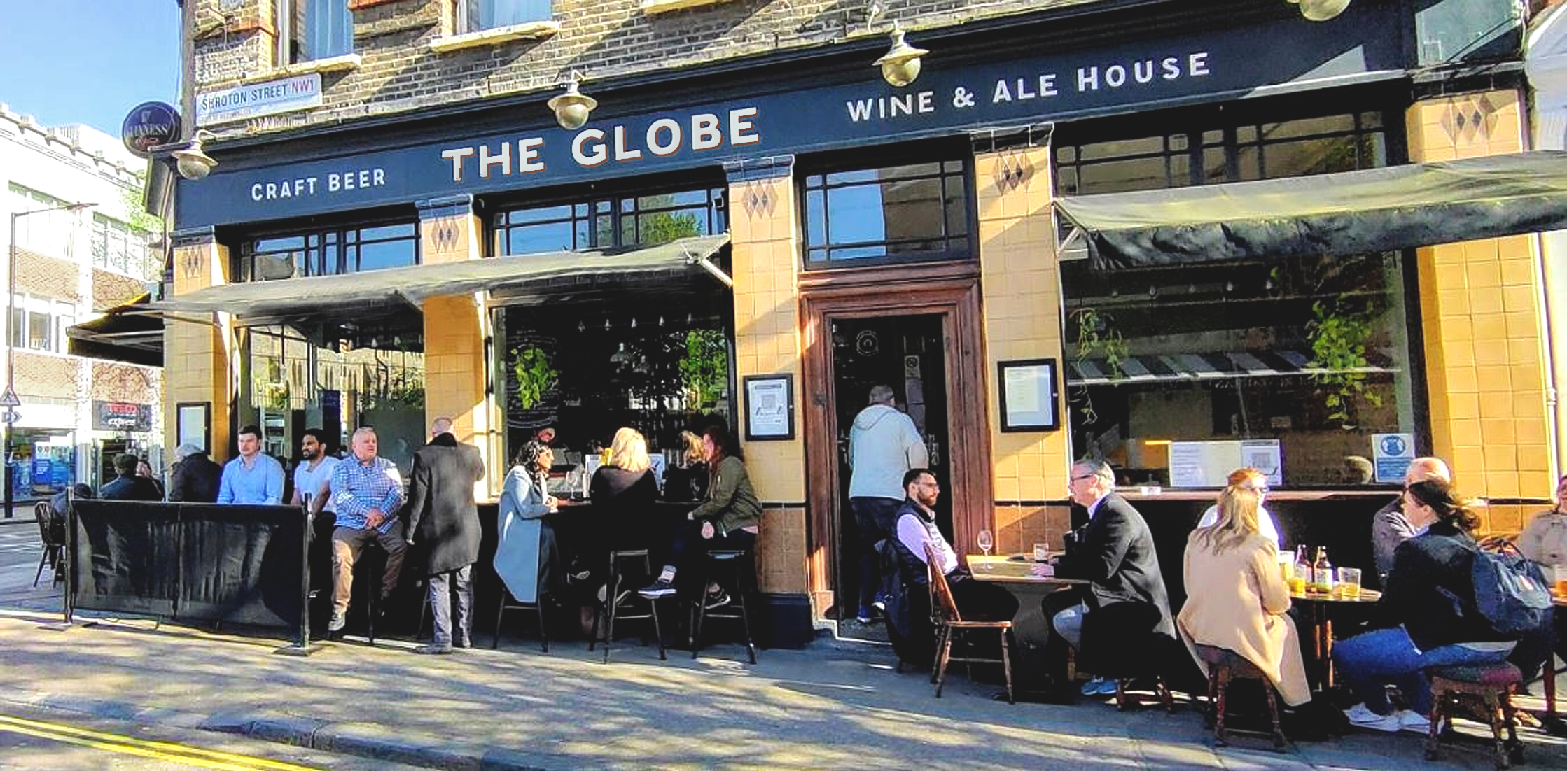 NGS Traditional sign writers, of London, The Globe, Pub Sign writer, NGS Marylebone
