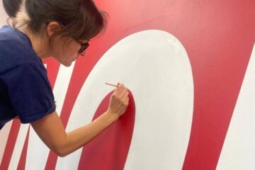 London sign painter Seraina