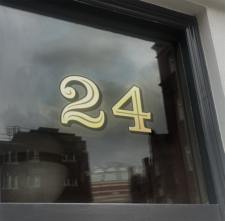 Traditional signs of London Seraina's sign art