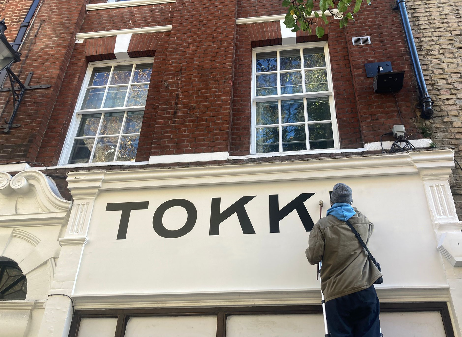 TOKKIA Nick Garrett Leading London Sign artist TOKKIA Nick Garrett Leading London Sign artist