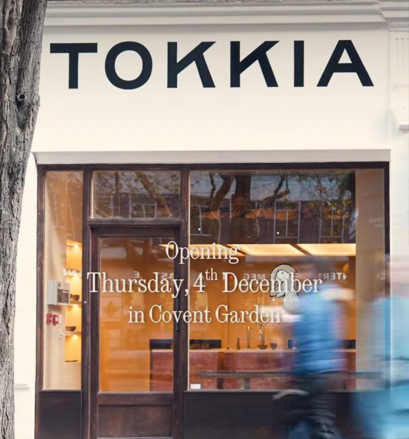 London traditional sign writer, NICK GARRETT, Sign writing specialist. Gold leaf, Hand painted, shop signs.