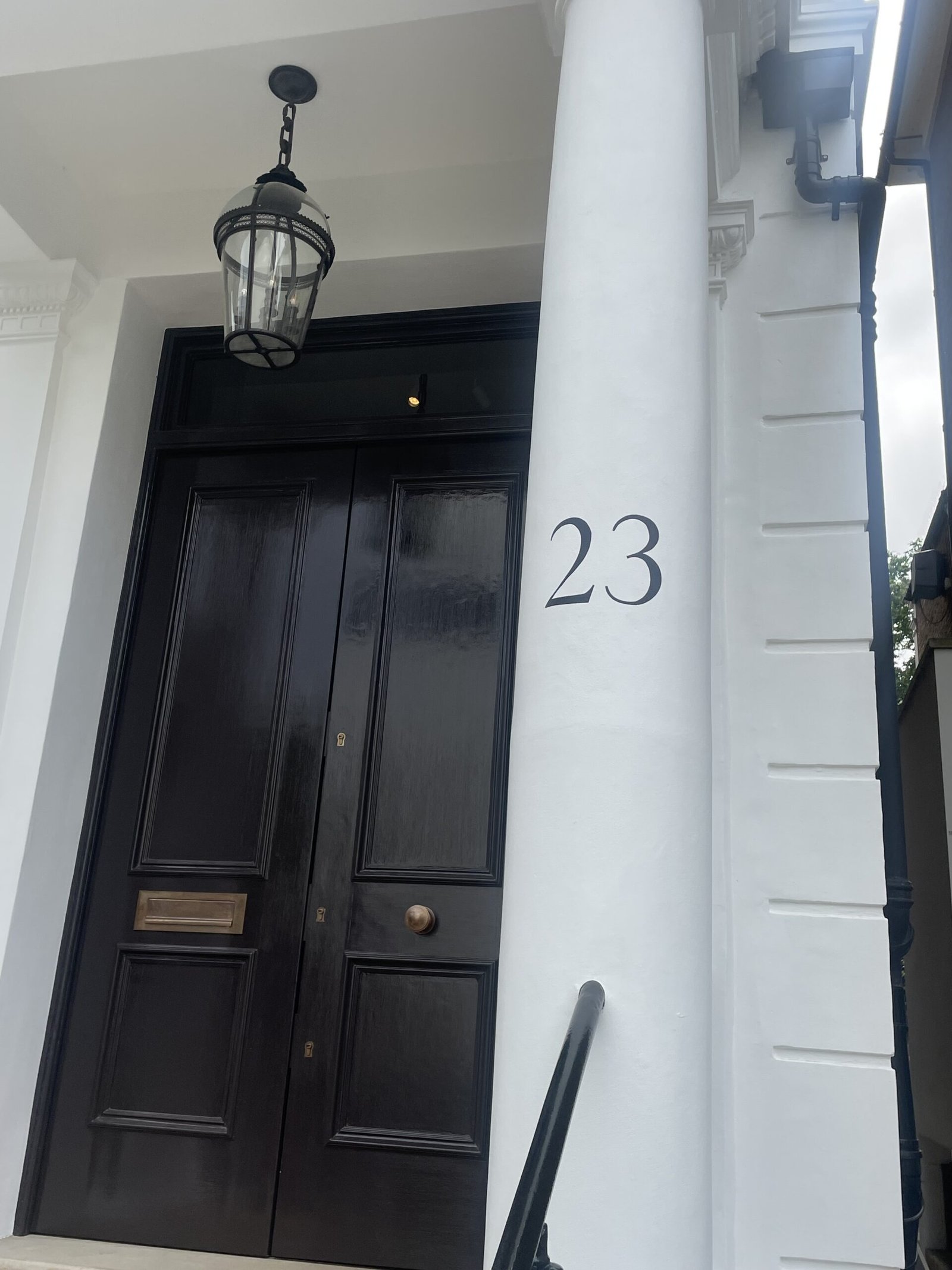 Pillar Sign Writing Eaton Square, Eccleston Street, and Ebury Street, by NGS Signwriters of London