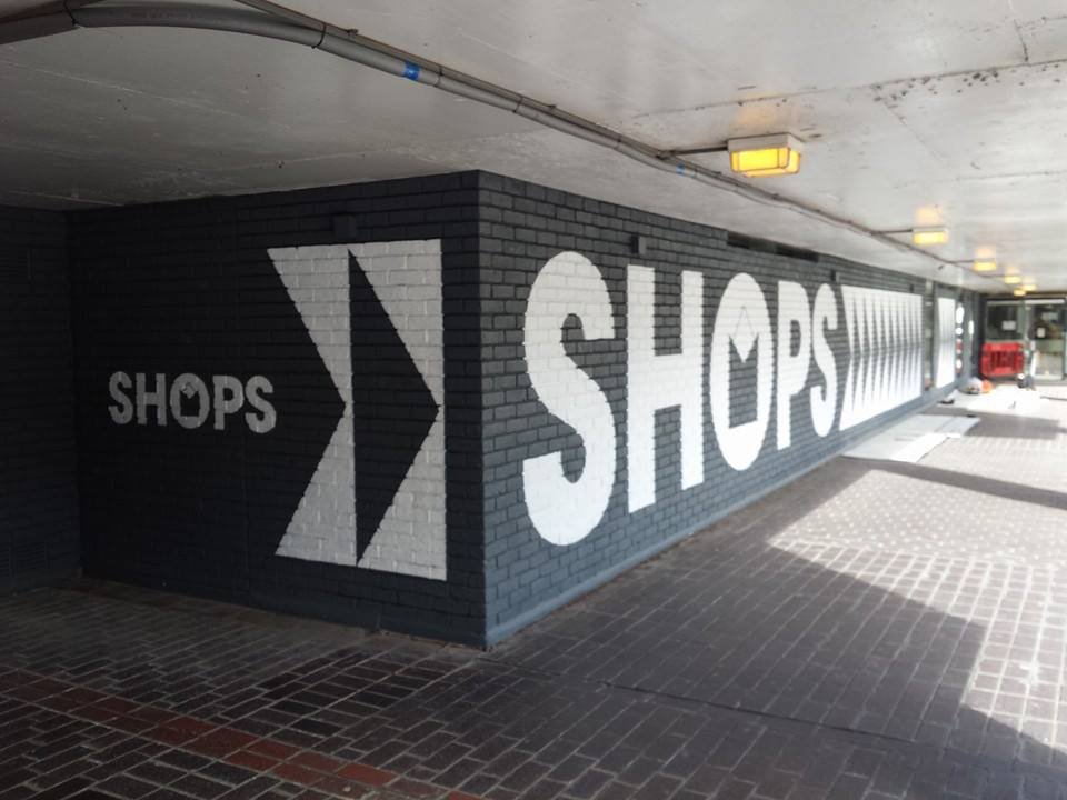 Wayfinding painting, Traditional signwriting NGS London, Signwriters.Hand Painted.
