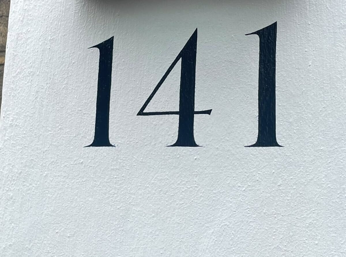 Painted House numbers co London Signwriters