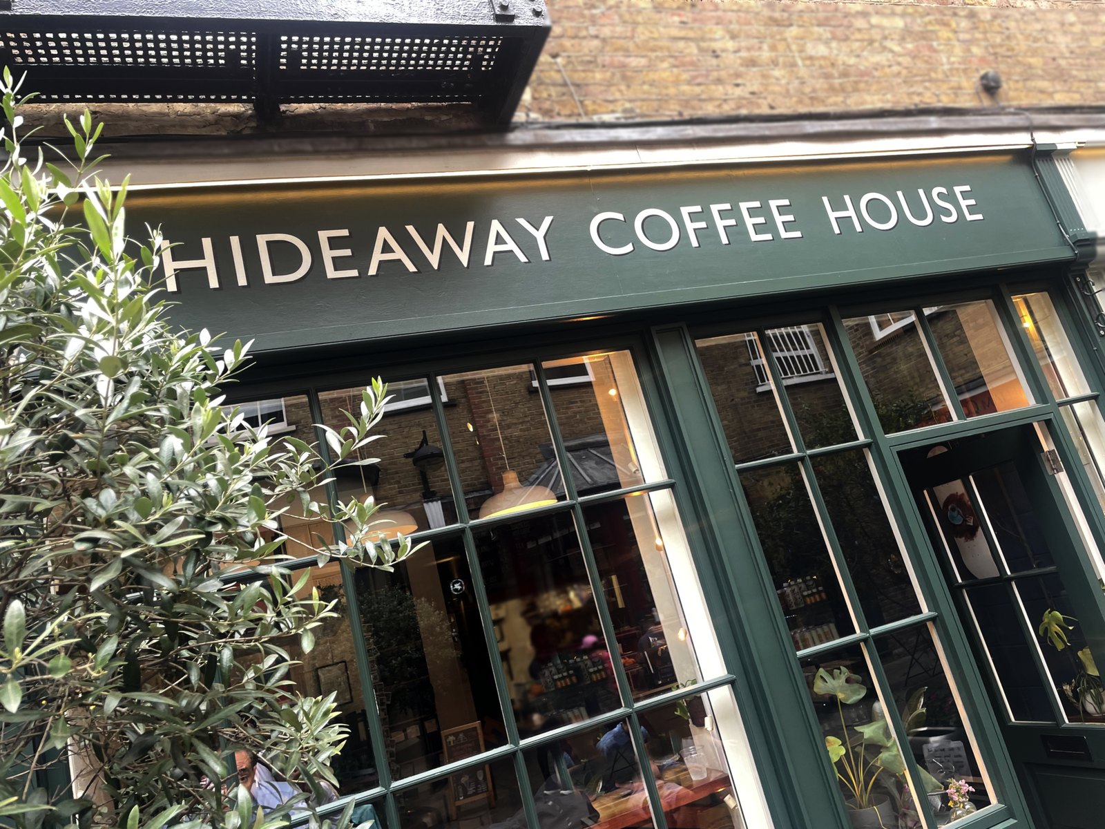 image | NGS Sign lettering & writing. Coffee house signpainter signwriters London. Nick Garret Seraina Baumgartner signs