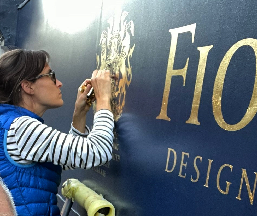 Seraina signs for NGS gilding gold leaf lettering in London | NGS Sign lettering & writing. Seraina signs for NGS gilding gold leaf lettering in London